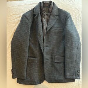 Men’s Kenneth Cole coat. Size L